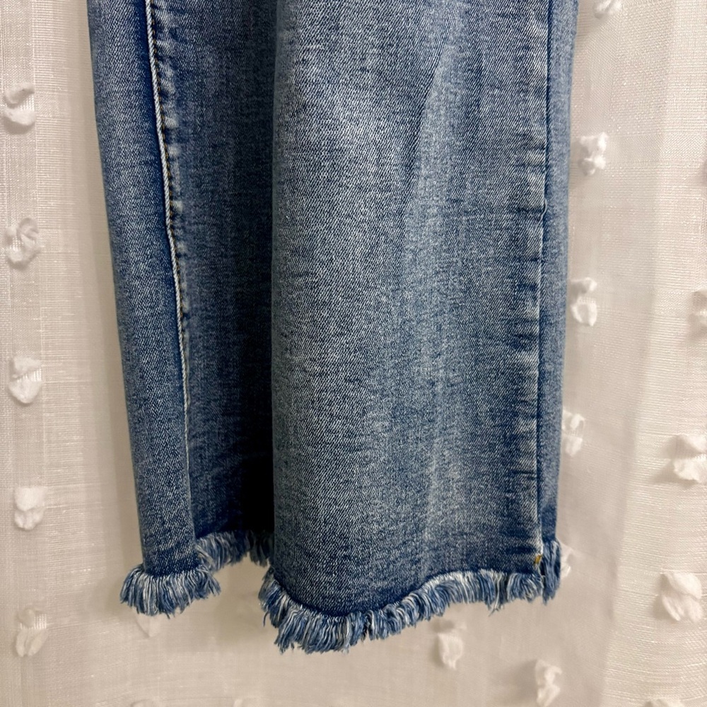 Like New XXL Crop Flare Jeans High Waist Rip Distressed Wide Leg Stretch Raw Hem - Picture 8 of 11